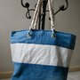 Borsa realizzata con vela e denim riciclati.Made in Italy