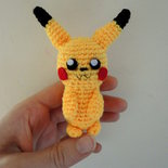 Pikachu-pokemon realizzato a mano 