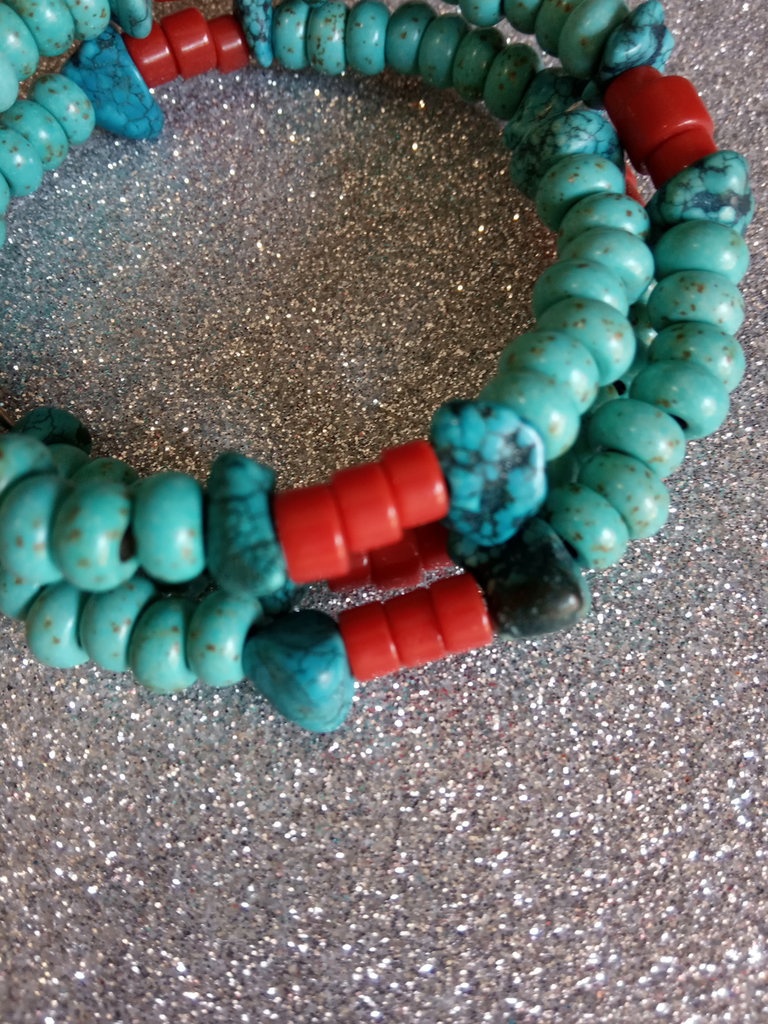 Bracciale Turchese Con Pallini 4 Mm – Realizzato In Sardegna – Molla Acciaio, Misura Regolabile