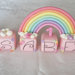 Cake topper compleanno cubi rosa con unicorni e arcobaleno personalizzabile 6 cubi 6 lettere 