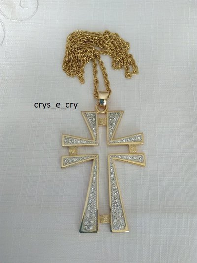 collana con ciondolo croce in metallo rodiato satinato, colore oro e strass collana con ciondolo croce in metallo rodiato satinato, colore oro e strass