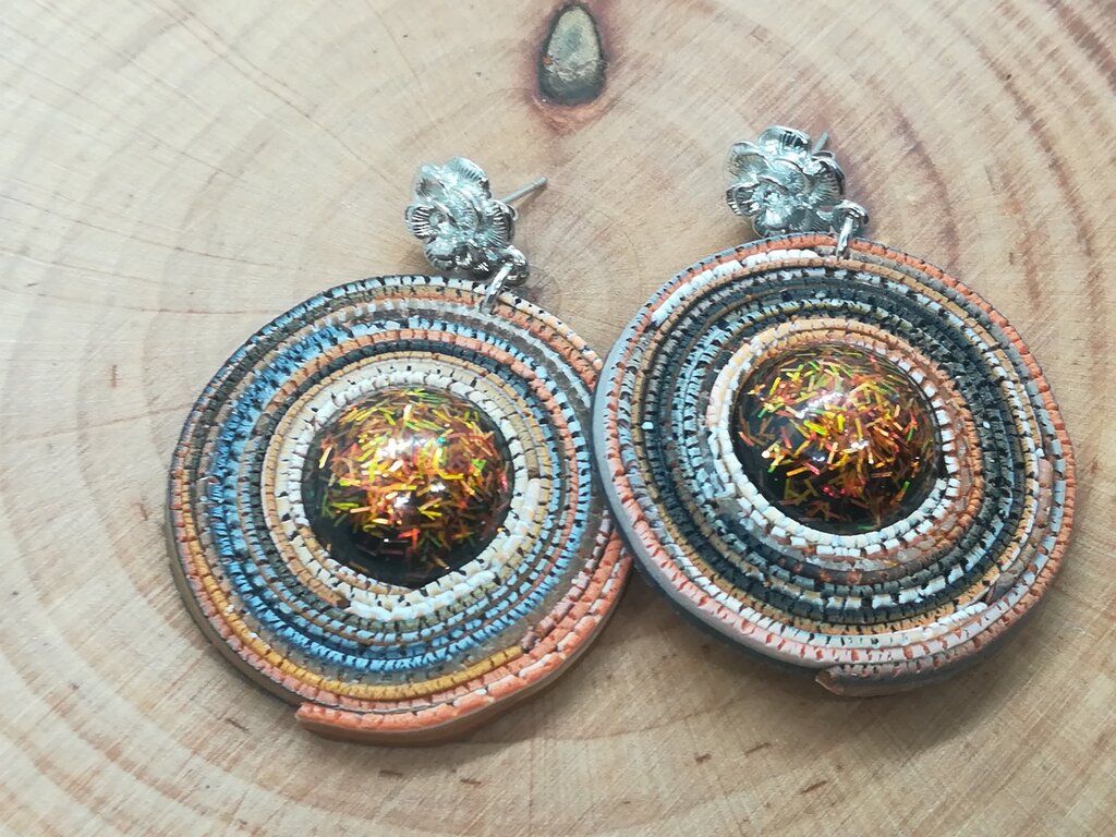 Orecchini pendenti in argento e oro, armonia radiante realizzata a mano, gioielli Boho Chic per donne - Italia