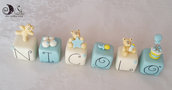 Cake topper cubi con orsetti in scala BIcolor bianco e turchese 6 cubi 6 lettere