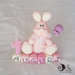 Cake topper coniglietto rosa su cubi auguri in scala di rosa primo compleanno