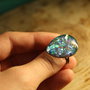 anello iridescente azzurro