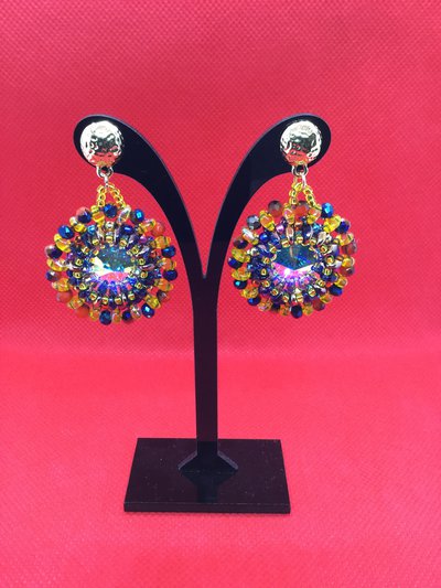 Orecchini “ARCOBALENO” con Rivoli Swarovski Crystal AB 18mm incastonati a mano Orecchini “ARCOBALENO” con Rivoli Swarovski Crystal AB 18mm incastonati a mano