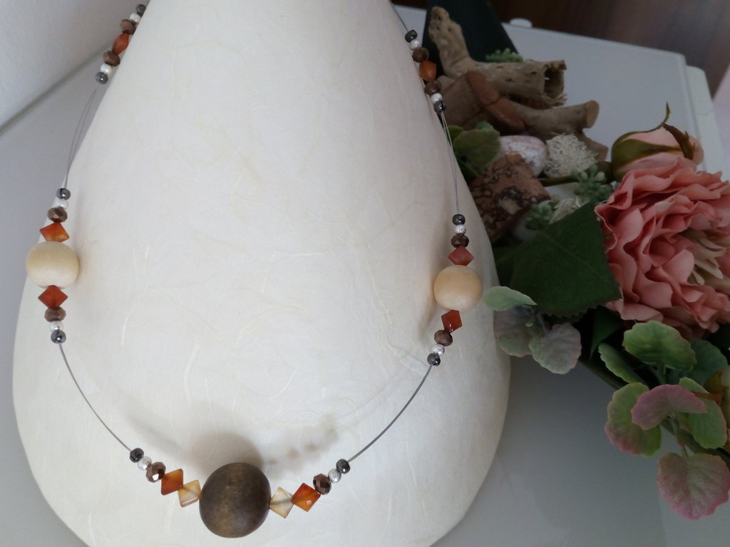 Avalaya Collana con perline lucide in legno graduato, in