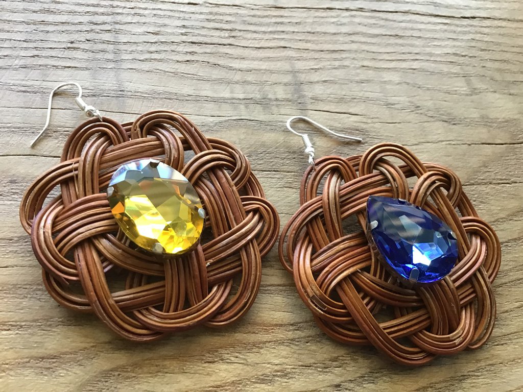 Orecchini dorati con farfalle di strass pendenti - Gioielli - Orecc