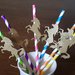 Cannucce di carta biodegradabili tema unicorno festa bambina compleanno arcobaleno unicorno decorazioni oro colori arcobaleno cannucce bicchieri piatti per feste fatto a mano personalizzato nascita battesimo originale