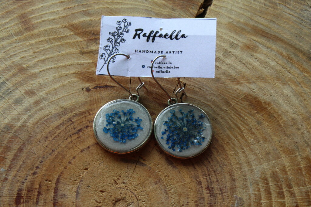 Orecchini Fatti A Mano Con Fiori Pressati Non Ti Scordar Di Me – Resina Argento