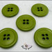 5 grandi bottoni mm.27, in poliestere lucido,  colore verde chiaro, attaccatura a 4 fori 