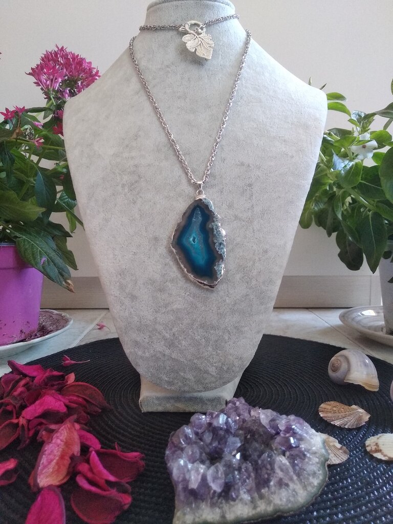 Ciondolo In Filo Di Rame Avvolto In Labradorite Blu Fuoco: Gioielli Di Design Ossidati - Italia - Foto 2