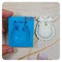 Stampo in silicone bavaglino bebè vers.2, 4,2x3,3cm nascita battesimo handmade per gesso ceramico paste modellabili