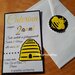 Kit compleanno tema ape alveare,bambina bambino festa giallo e nero aperta cake topper cupcake toppers inviti partecipazioni festa animali decorazioni tavola torta scatolina bomboniere coriandoli segnaposto segnagusto ape