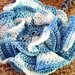Spilla per abiti Fiorefermaglio in cotone (colore azzurro sfumato)