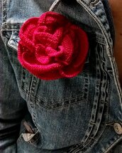 Spilla per abiti Fiorefermaglio in cotone (colore rosso)