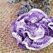 Spilla per abiti Fiorefermaglio in cotone (colore viola sfumato)