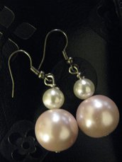 Elegantissimi orecchini a due perle