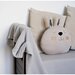 CUSCINO CONIGLIO. Cuscino decorativo, cuscino coniglio, decorazione cameretta, per la cameretta, cuscino forma coniglio, stanza bimbi.