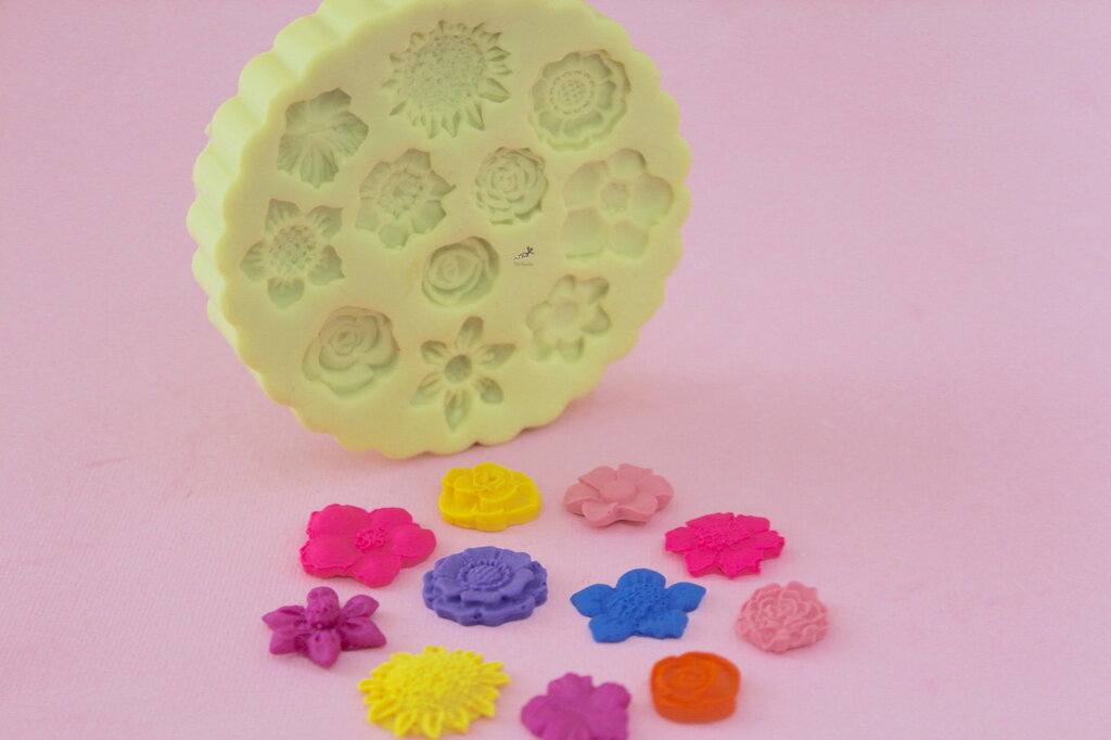 Stampo per fondant con Dinosauri in silicone di 16 x 6 x 0,8 cm