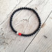 Bracciale elastico onice nero opaco corallo rosso e ematite, bracciale di pietre dure, uomo o donna per coppie. Fatto a mano