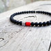 Bracciale elastico onice nero opaco corallo rosso e ematite, bracciale di pietre dure, uomo o donna per coppie. Fatto a mano