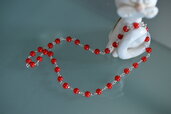 Collana rosario con perline rosse