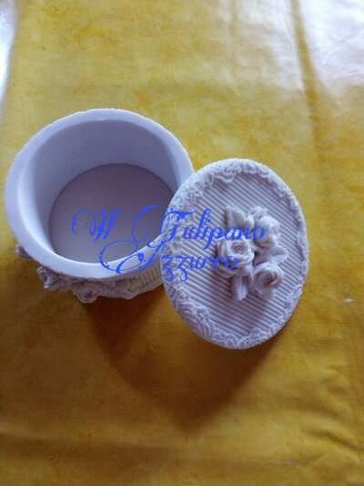 Portagioie In Ceramica 'Like A Normal Aunt' Con Bordo Dorato - Regalo Divertente Per Zia - 10x10x0,8 Cm - Portaanelli E Gioielli Per Comò O Scrivania