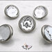 5 bottoni con strass colore cristallo mm. 13, base in metallo colore argento, attaccatura con gambo 