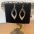 Orecchini pendenti in perline in vetro, cristallo e mix nero/grigio, argento 925. Mod. Serena