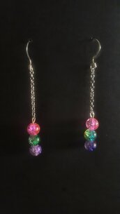 Orecchini con perle di vetro colorato