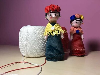 Bambolina Frida Kahlo amigurumi Bambolina Frida Kahlo amigurumi