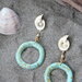 orecchini pendenti a conchiglia in fimo color verde menta/acqua e foglia oro _010_