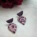 orecchini pendenti a goccia in fimo bicolore viola e rosa carne con motivo astratto _053_