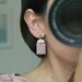 orecchini pendenti in fimo stile boudoir ad effetto capitonne, rosa antico ed oro _056_