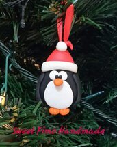 Pinguino natalizio in fimo