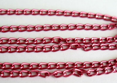 1 metro CATENA ALLUMINIO ROSSO FUCSIA CAT 7 1 metro CATENA ALLUMINIO ROSSO FUCSIA CAT 7