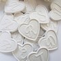cuore con lettwra corsico gesso ceramico