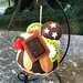 Pallina per albero, decorata con biscotti, kiwi e fragola di feltro