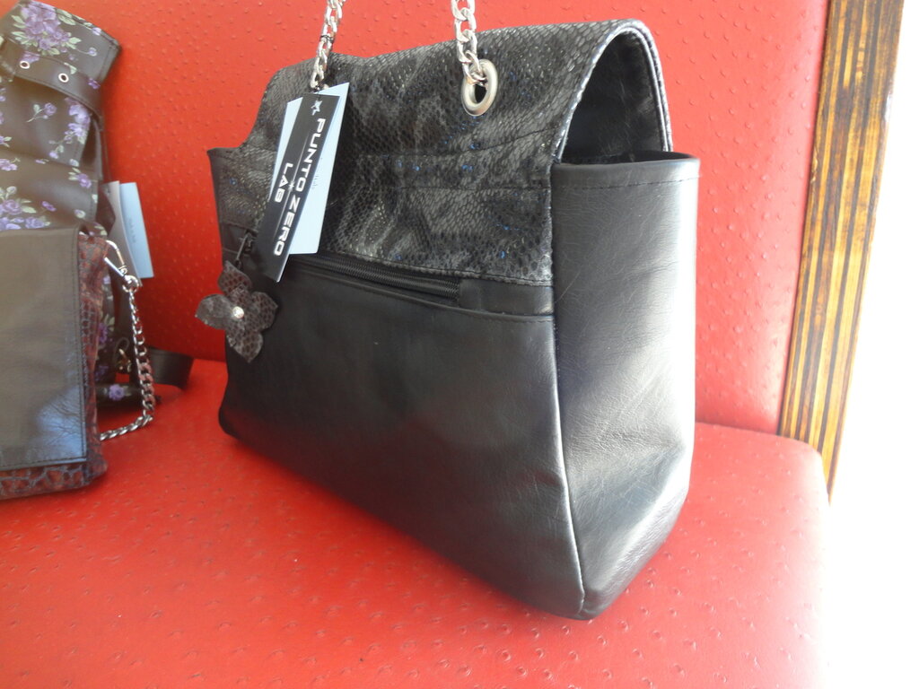 Borsa Intrecciata A Mano In Filato – Tote Colorata Con Tracolla A Catena, Artigianale Unica