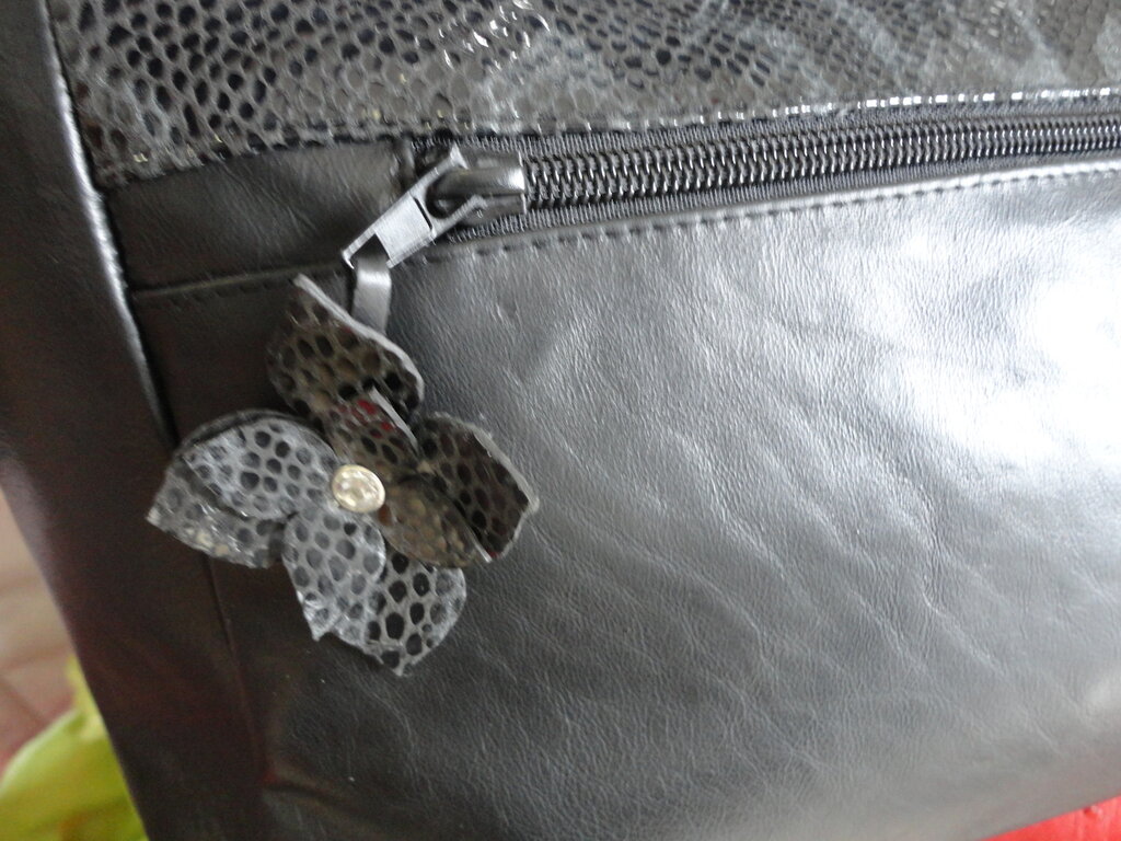 Borsa Elegante Da Donna In Nero Con Catena Regolabile E Portafoglio Abbina-to – Sea Tear – Per Feste E Uso Quotidiano