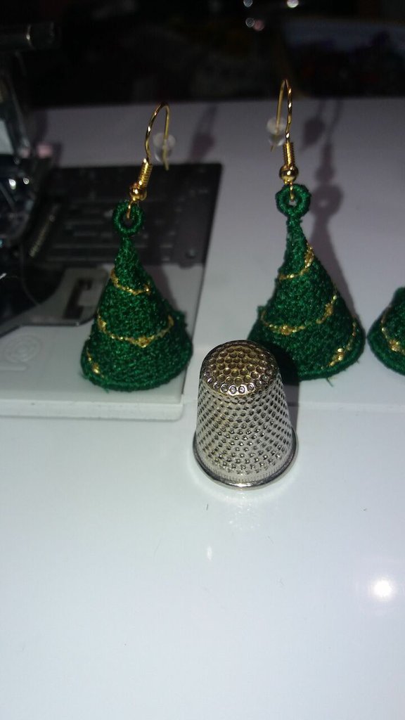 Katy Craig Orecchini A Albero Di Natale In Argento Sterling 925 Con Glitter – 9x10 Mm – In Scatola Regalo