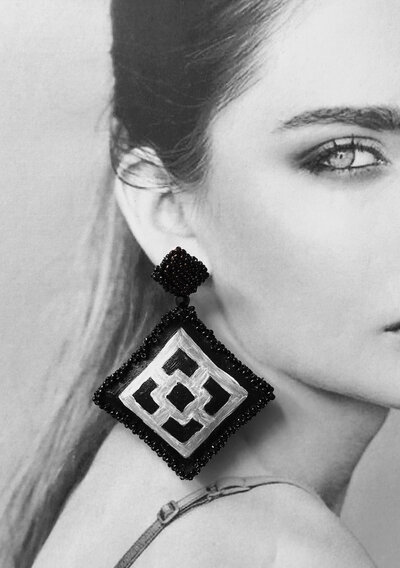Orecchini Pendenti Acrilici A Scacchi Bianchi E Neri – Rettangolari Vintage Boho