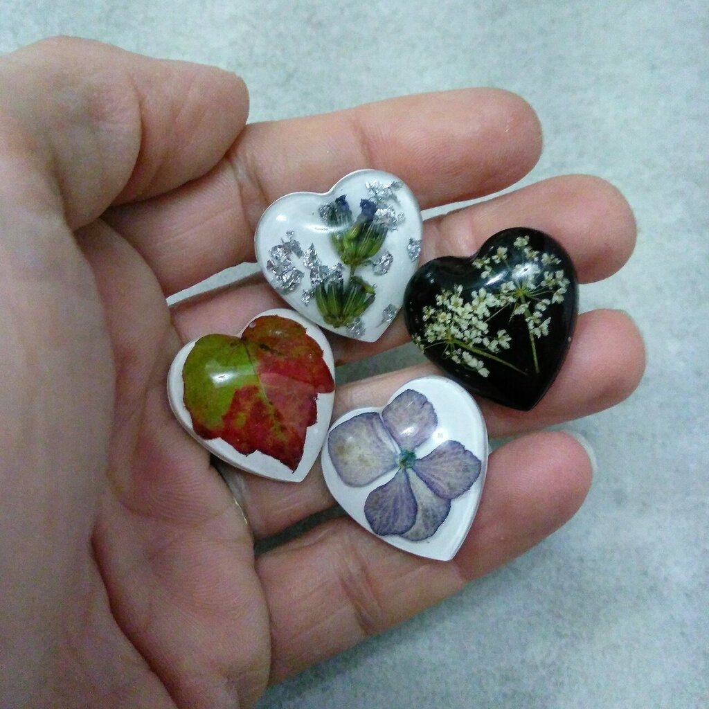 Shrieking Violet Orecchini A Cuore In Argento 925 Con Fiori Veri - Regalo Unico In Confezione Lusso
