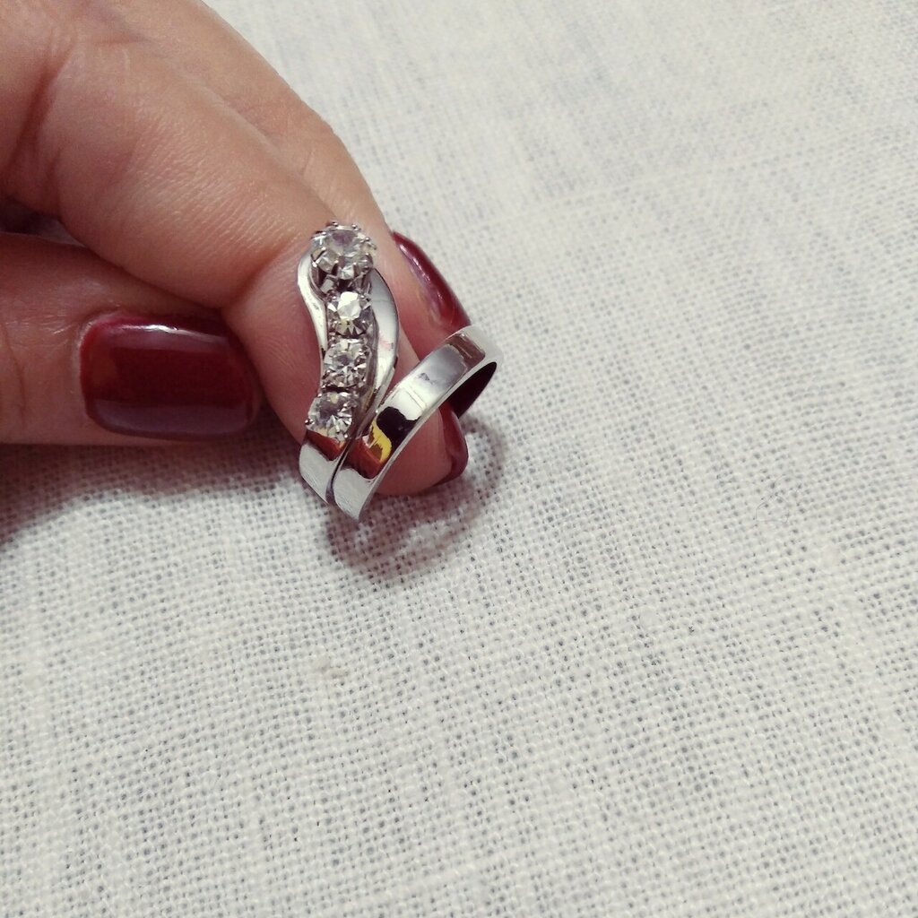 Piccolo Scrigno Di Forma Ovale In Argento | Argentiere Inglese Del XIX