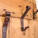 Appendiabiti in legno antico e ferro