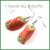 Orecchini " cannolo siciliano " dolci siciliani bijoux gioielli idea regalo miniatura cibo 