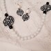 Trollbeads Orecchini In Vetro Con Onice Nero – 86103, Donne, Fatti A Mano
