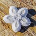 Bomboniera uncinetto fiore a cinque petali colore bianco, portaconfetti segnaposto