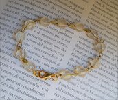 Bracciale rosario in ottone con perline trasparenti. Fatto a mano!